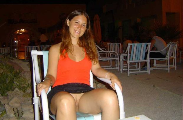 Oops, I forgot to wear panties