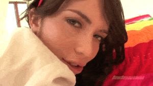 Makes my ballbag tighten ready to fire. Sexy bitch