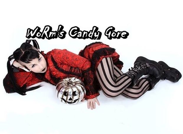 Goth model wins