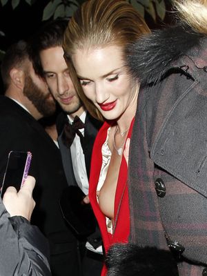 Rosie Huntington-Whiteley Fully Exposed Breast