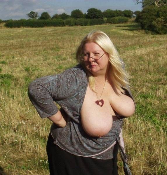 Boobs out in the country