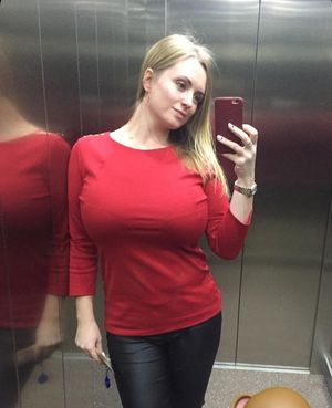 Maria Bodosova Enormous Breasts In Elevator