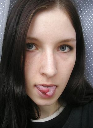 sweet teen with split tongue