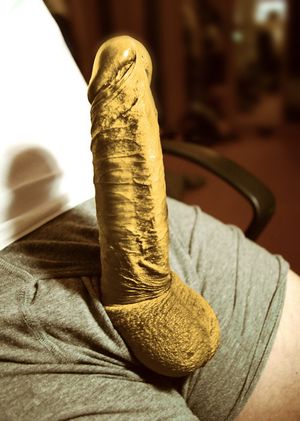 The golden Dick is cuming