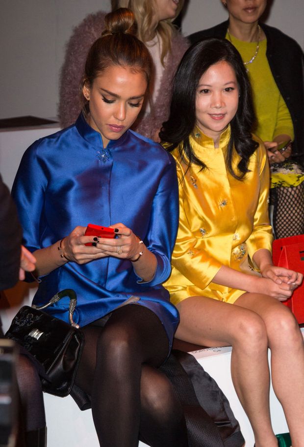 Jessica Alba Panty Hose Upskirt Shot