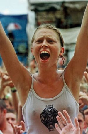 Nips showing at concert