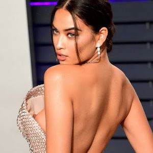 Shanina Shaik nip slip upskirt at the 2019 Vanity Fair Oscar Party HQ