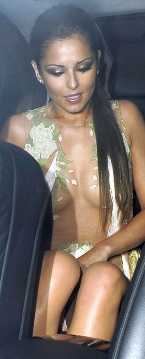 Cheryl Cole And Her Mother Panty Upskirt