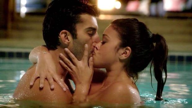 Gina Rodriguez Nude Scene from ‘Jane the Virgin’