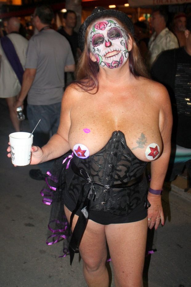Sugar skull and sweet boobs!