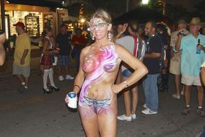 Street body paint