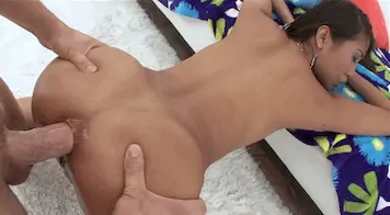 Gets a big dick in anal