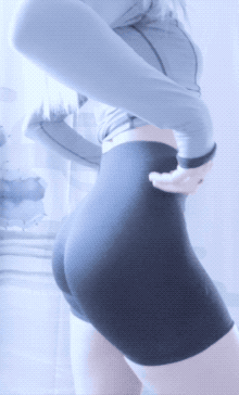 Shmeale in tight lycra