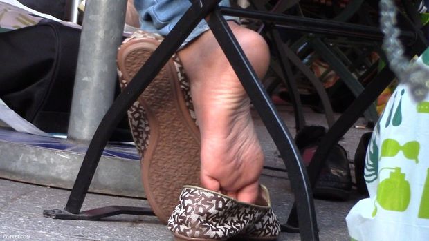 Teen sexy Pink feet