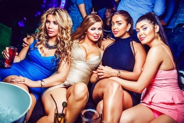 Persian Chicks At Party