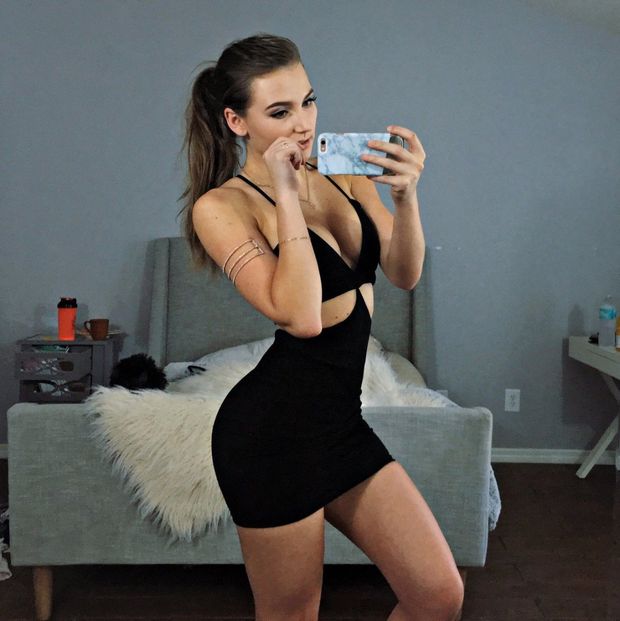 Black Dress selfie