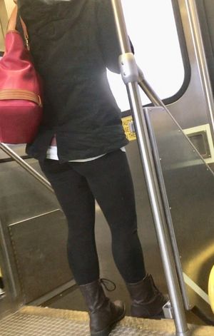 Leggings in train station