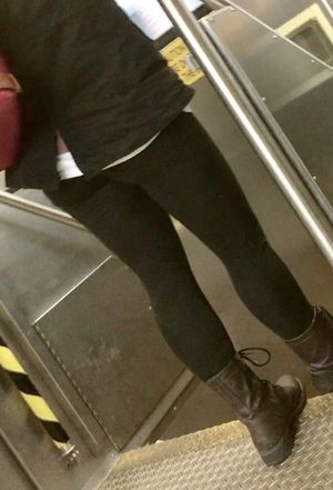 Leggings in train station
