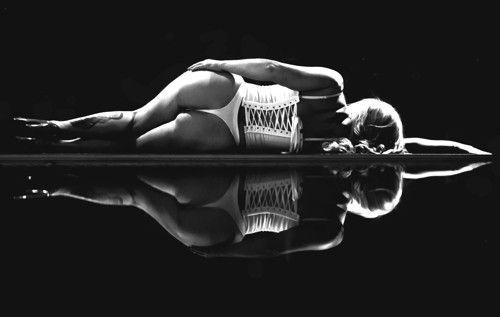 erotic pose