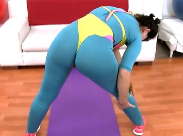Fiona big ass in thong leotard