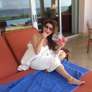 Shania Twain's feet