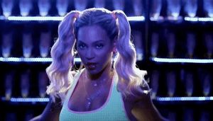 mrs Giselle dancing sexi