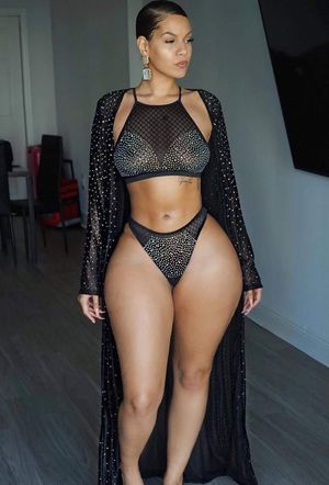 ebony big hips sexy
