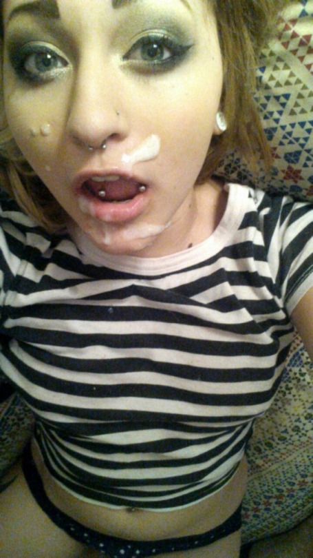 amateur teen cumslut selfie