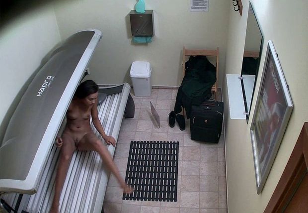 Sex fotka z kamerki ukrytej w solarium