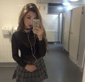 Danielle Johansen - very cute