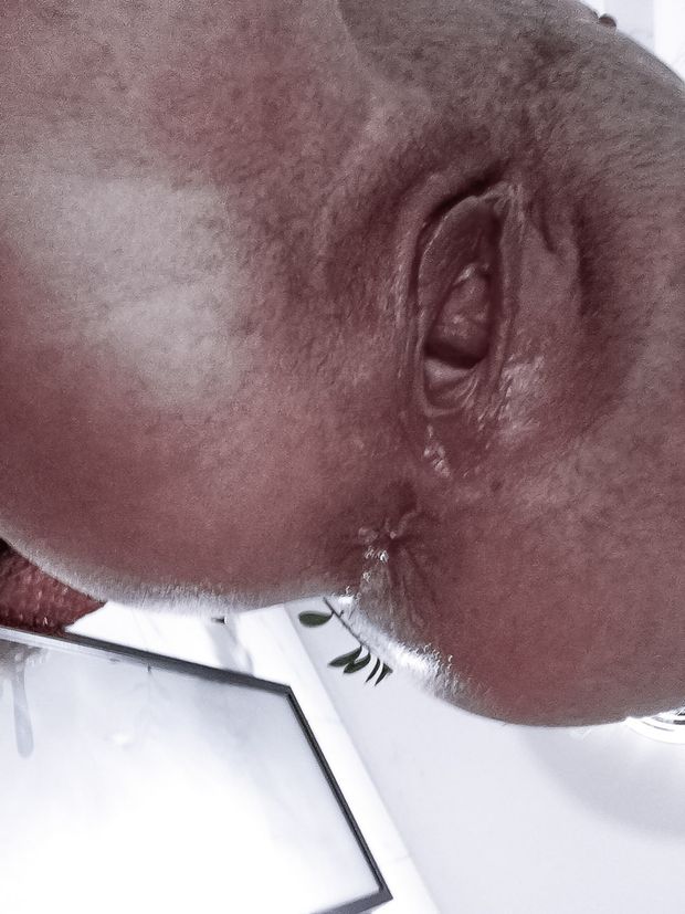 Zan's wet cunt