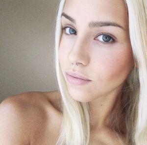 Sexy blonde latina Alina Lopez pornstar