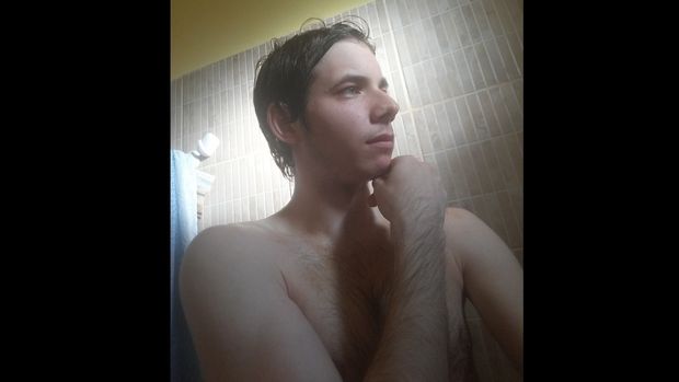 Nude guy in the bathroom