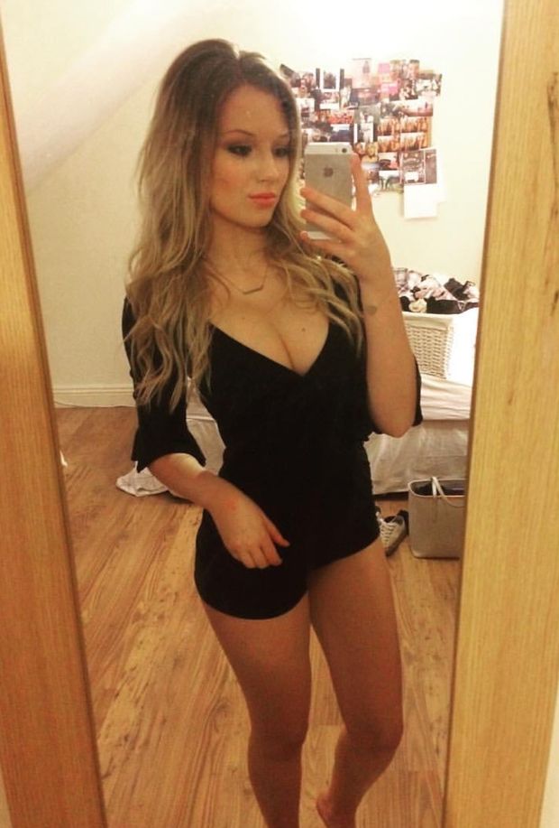 Horny teenie !