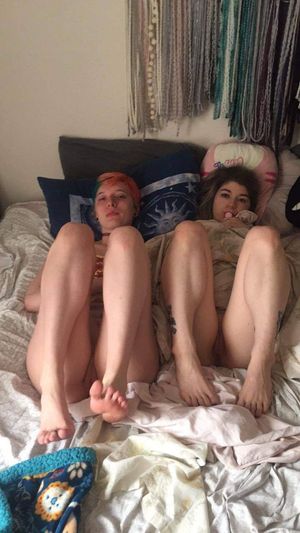 My girlfriends ❤️ (F+F)