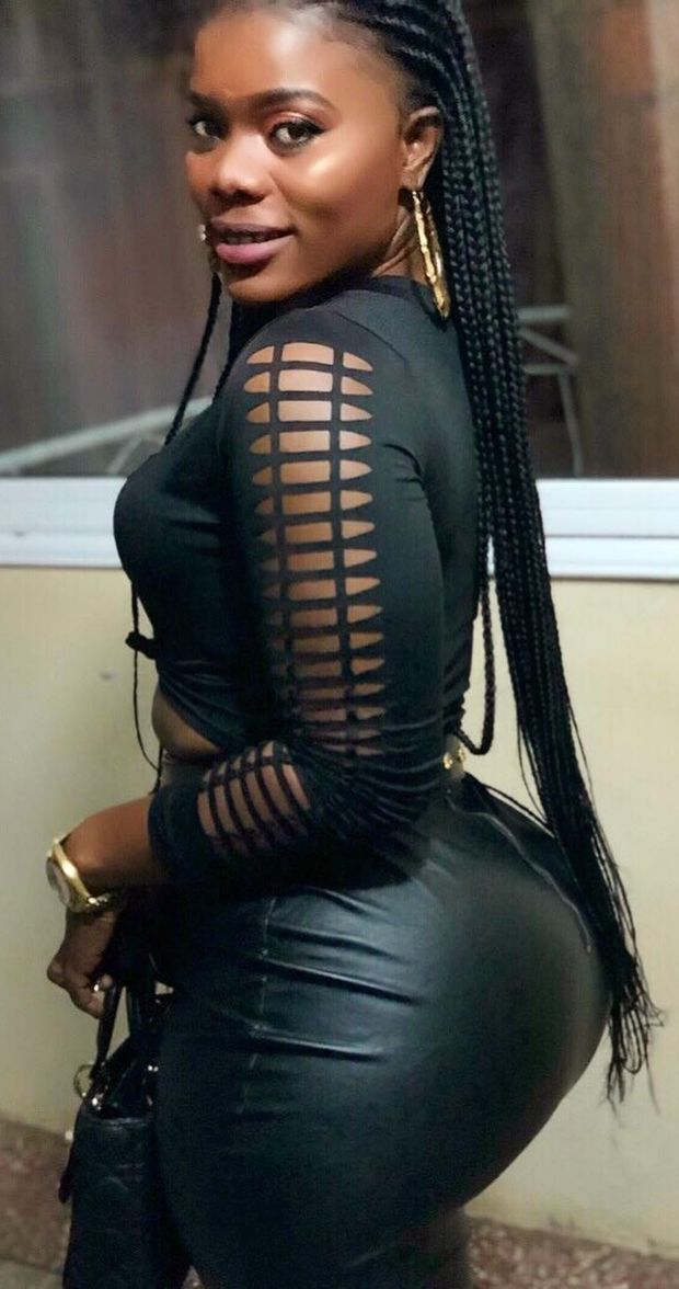 Portia Agyekum ❤️ Luv A Big Round Shapely African Ass ❤️ WANT TO TAP THAT BIG BLACK ASS ❤️