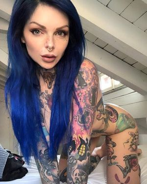 Riae Suicide nude tease