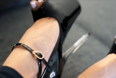 Hot feet heels