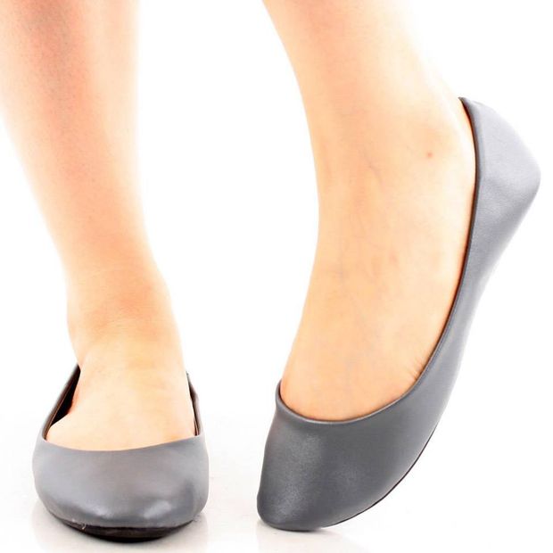 Perfect grey flats