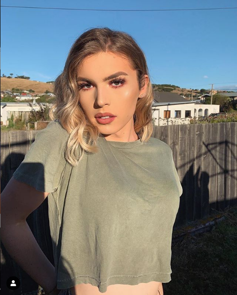Sammys Vanity - very beautiful