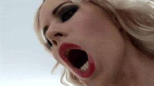 Pussy eating for blonde