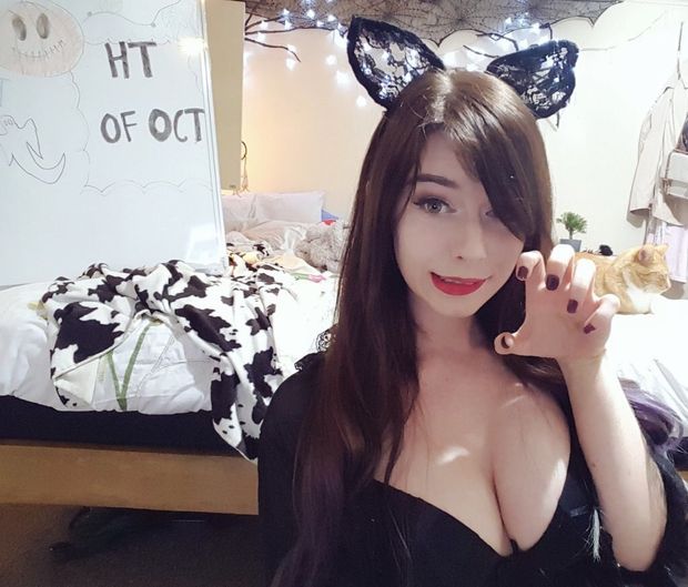 amateur teen with big tits