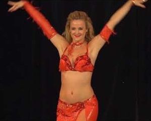 Teresa Flaunts Sexy Midriff