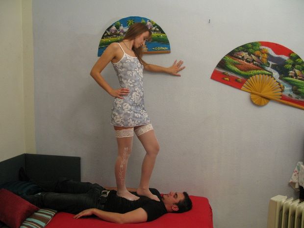 nylon trampling by mandy