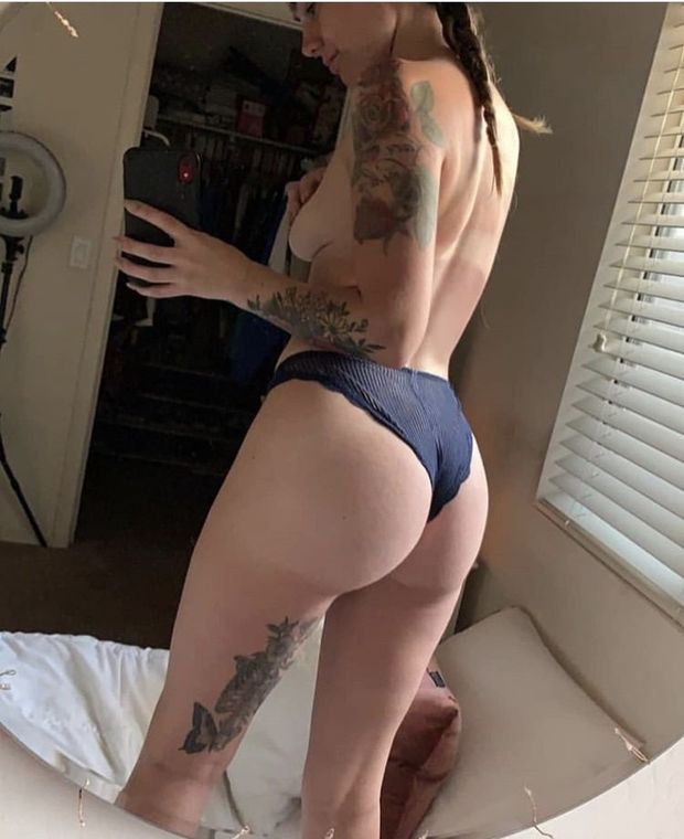 Panty ass