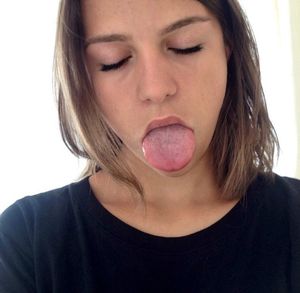 MR wants your cum on her tongue