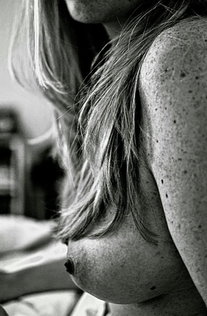 redhead with nice-boobs