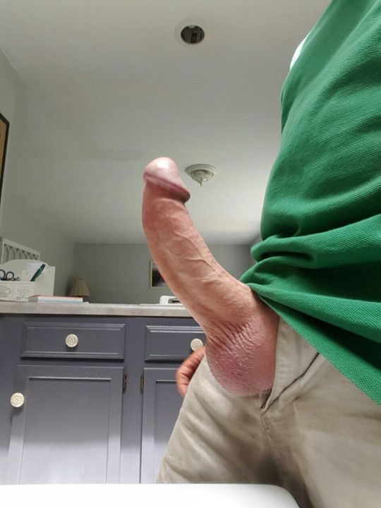 beautifully shaped amateur cock
