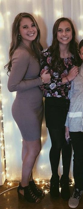 Sammie Walters is looking sexy as hell in tight gray dress