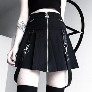 Gothic pleated skirt for easy access!